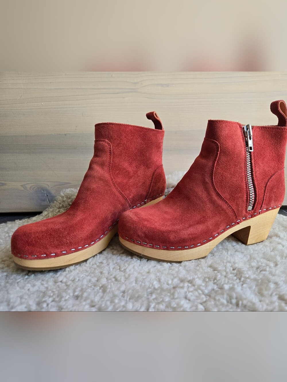 New with Box Swedish Hasbeens Zip It Emy Rusty Red "RostSuede Clog Boots Size 39 - Picture 2 of 11